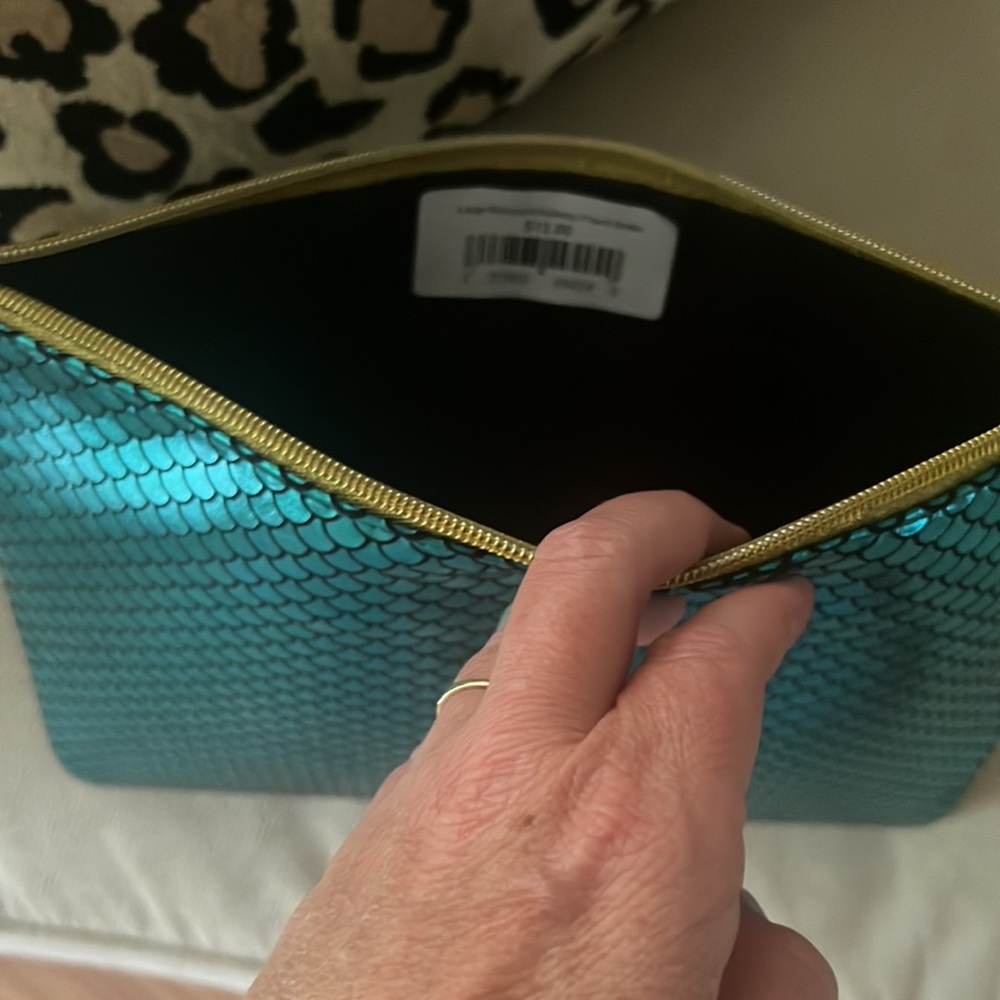 Accessories pouch 11 x 8.5 - Picture 2 of 2